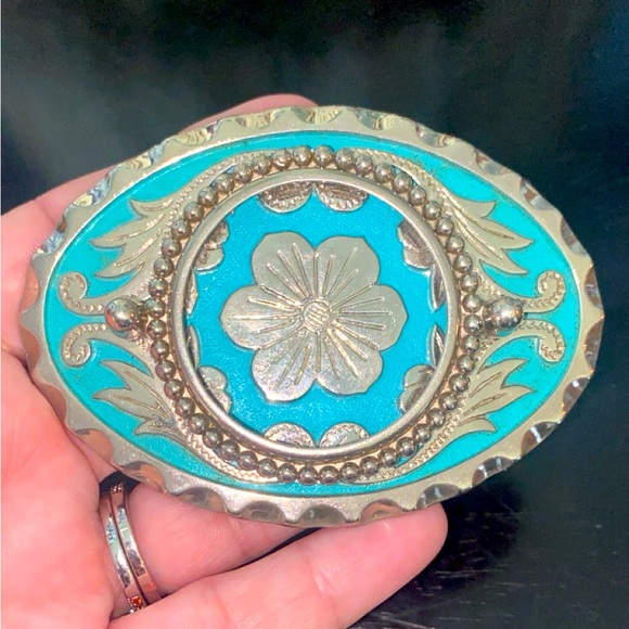 Accessories - Silver/turquoise Colored Belt Buckle